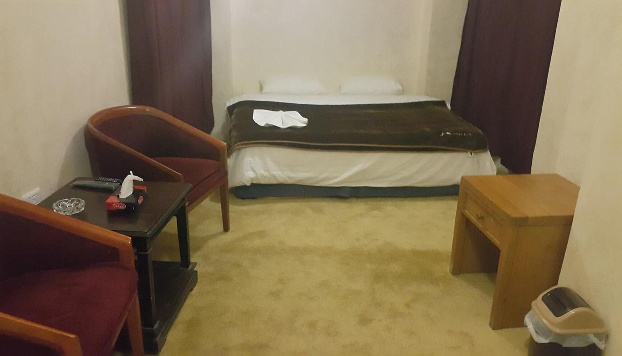Al-Houriat Hotel Амман Екстер'єр фото