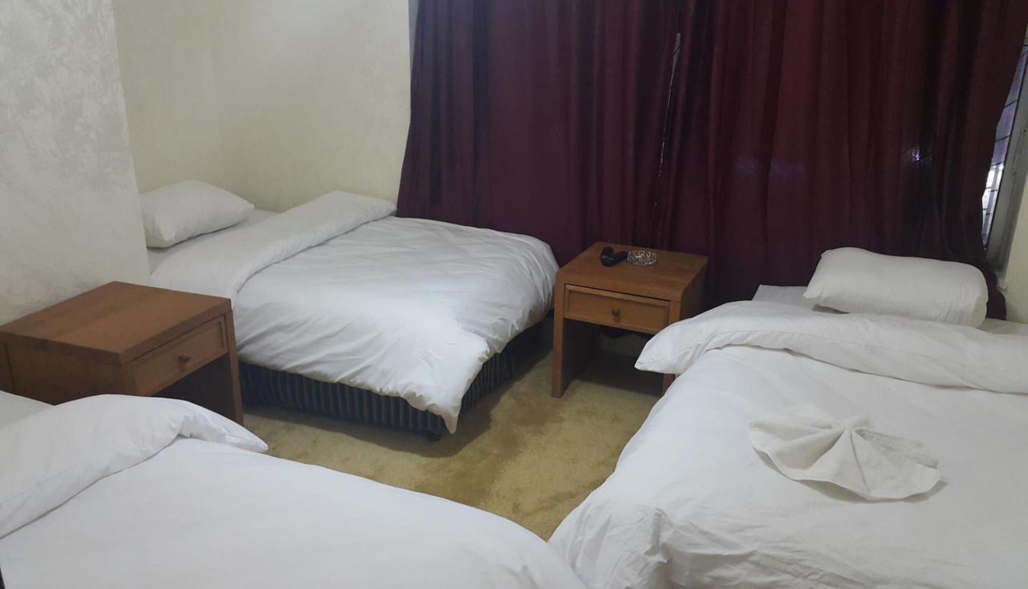 Al-Houriat Hotel Амман Екстер'єр фото
