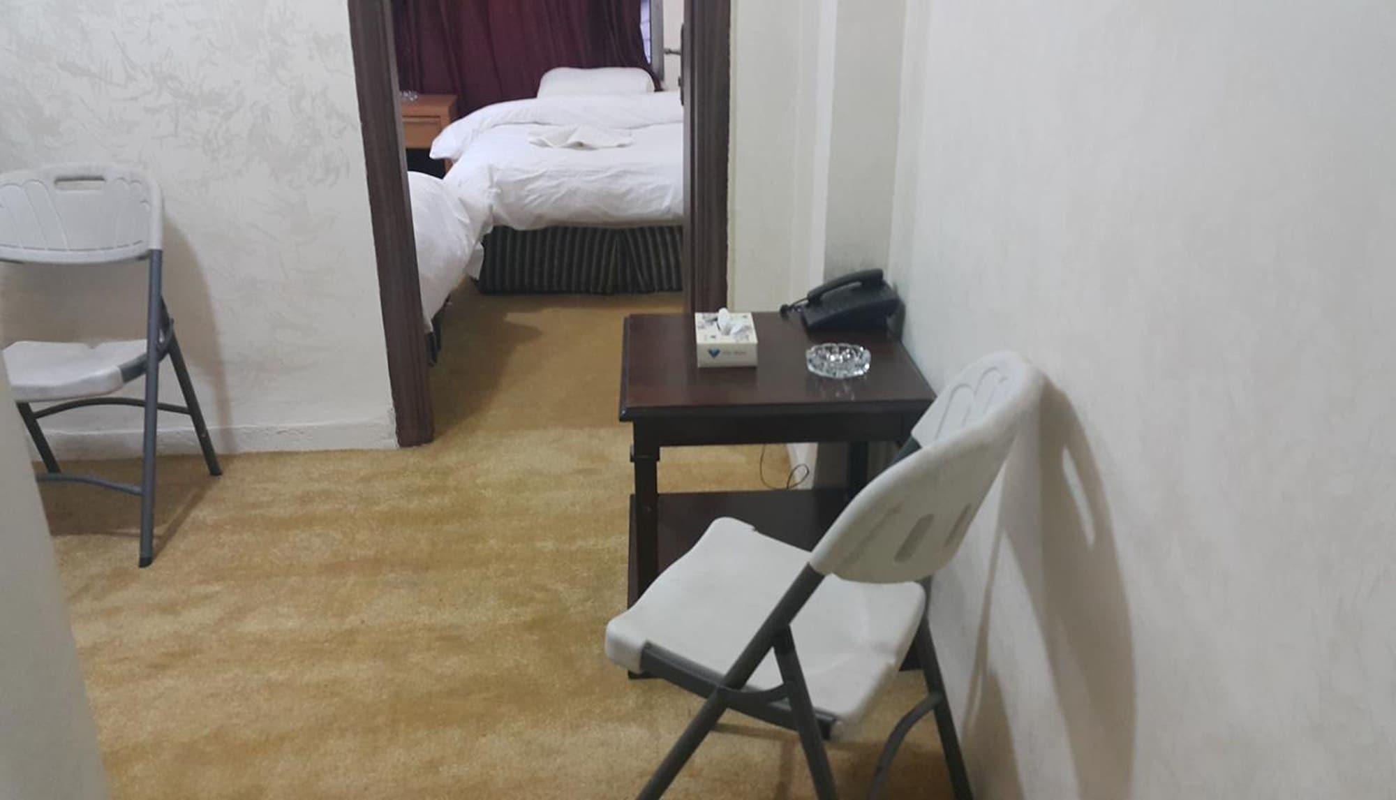 Al-Houriat Hotel Амман Екстер'єр фото