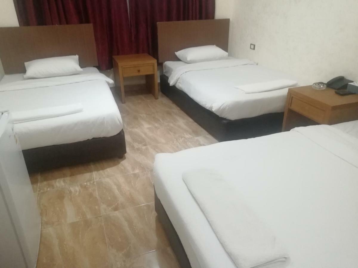 Al-Houriat Hotel Амман Екстер'єр фото
